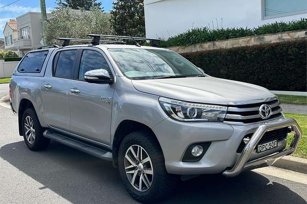 2016 Toyota Hilux SR5 GUN126R