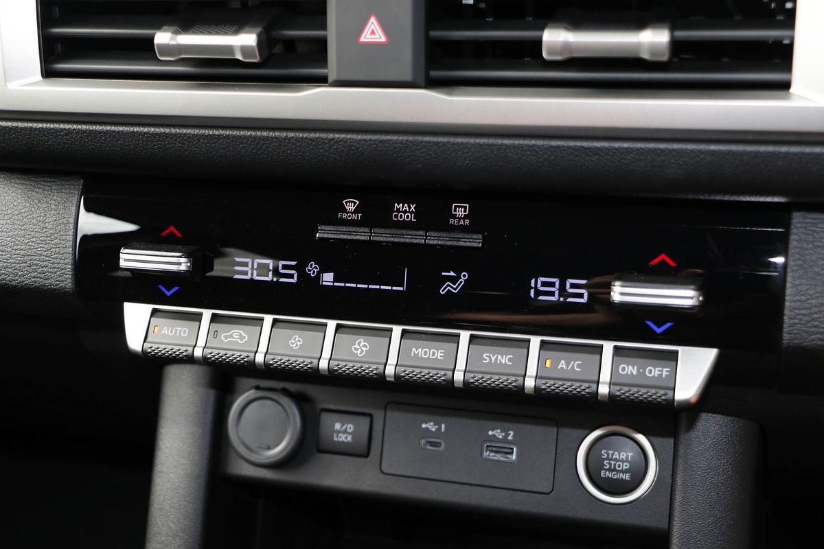 2024 Mitsubishi Triton GLS MV 4X4