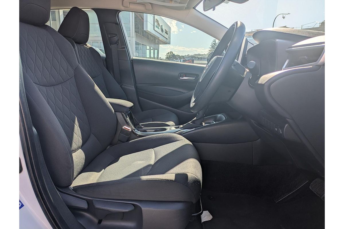 2022 Toyota Corolla Ascent Sport Hybrid ZWE211R