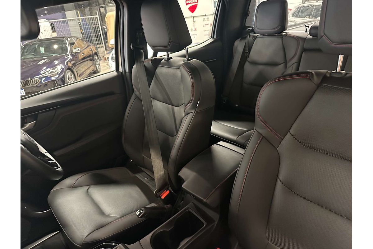 2022 Isuzu D-MAX X-TERRAIN 4X4