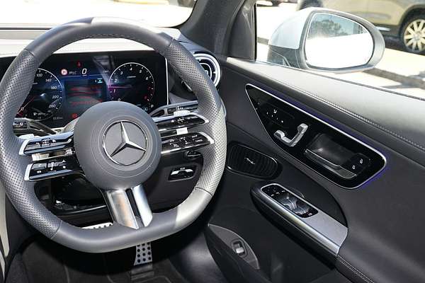 2025 Mercedes-Benz GLC-Class GLC300 X254