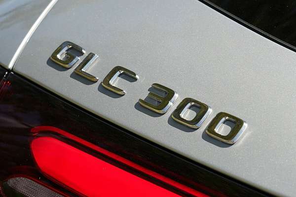 2025 Mercedes-Benz GLC-Class GLC300 X254
