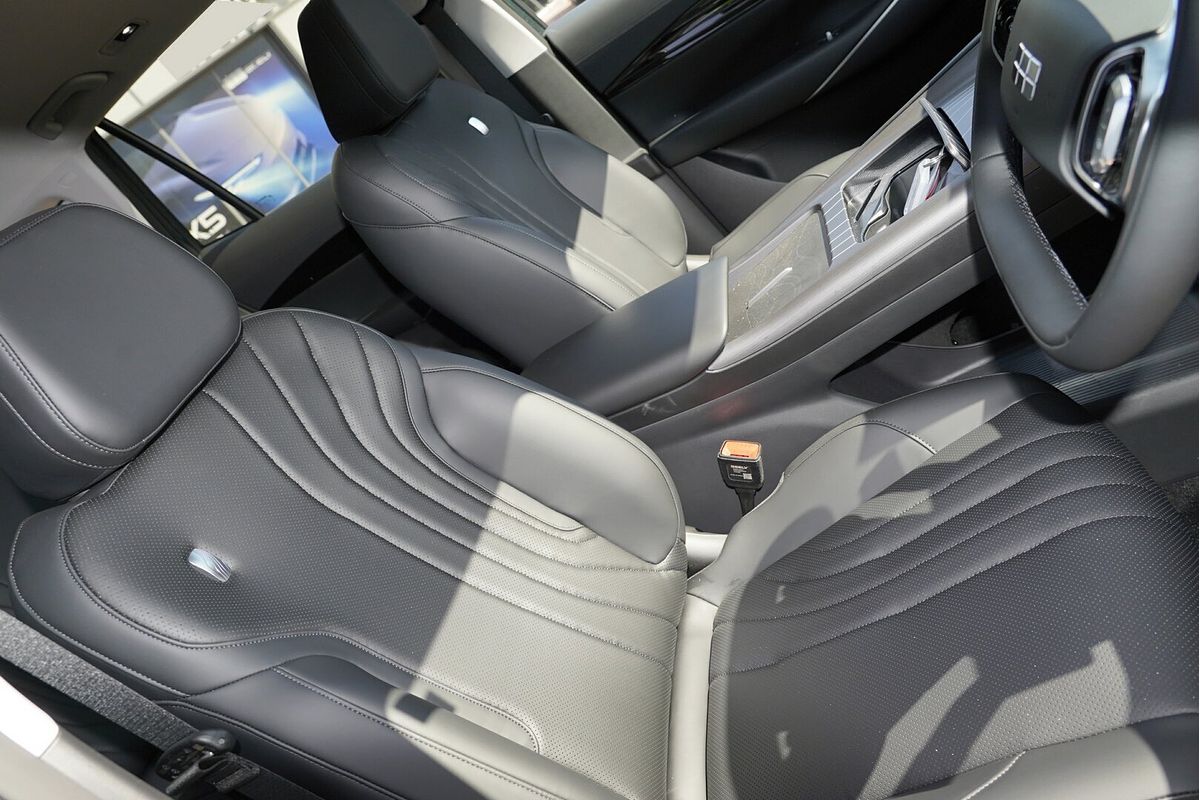 2025 Geely Starray EM-i Complete P145
