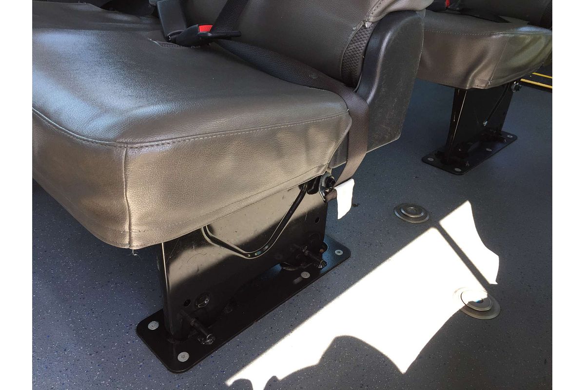 2017 Toyota Hiace COMMUTER KDH223R MY16