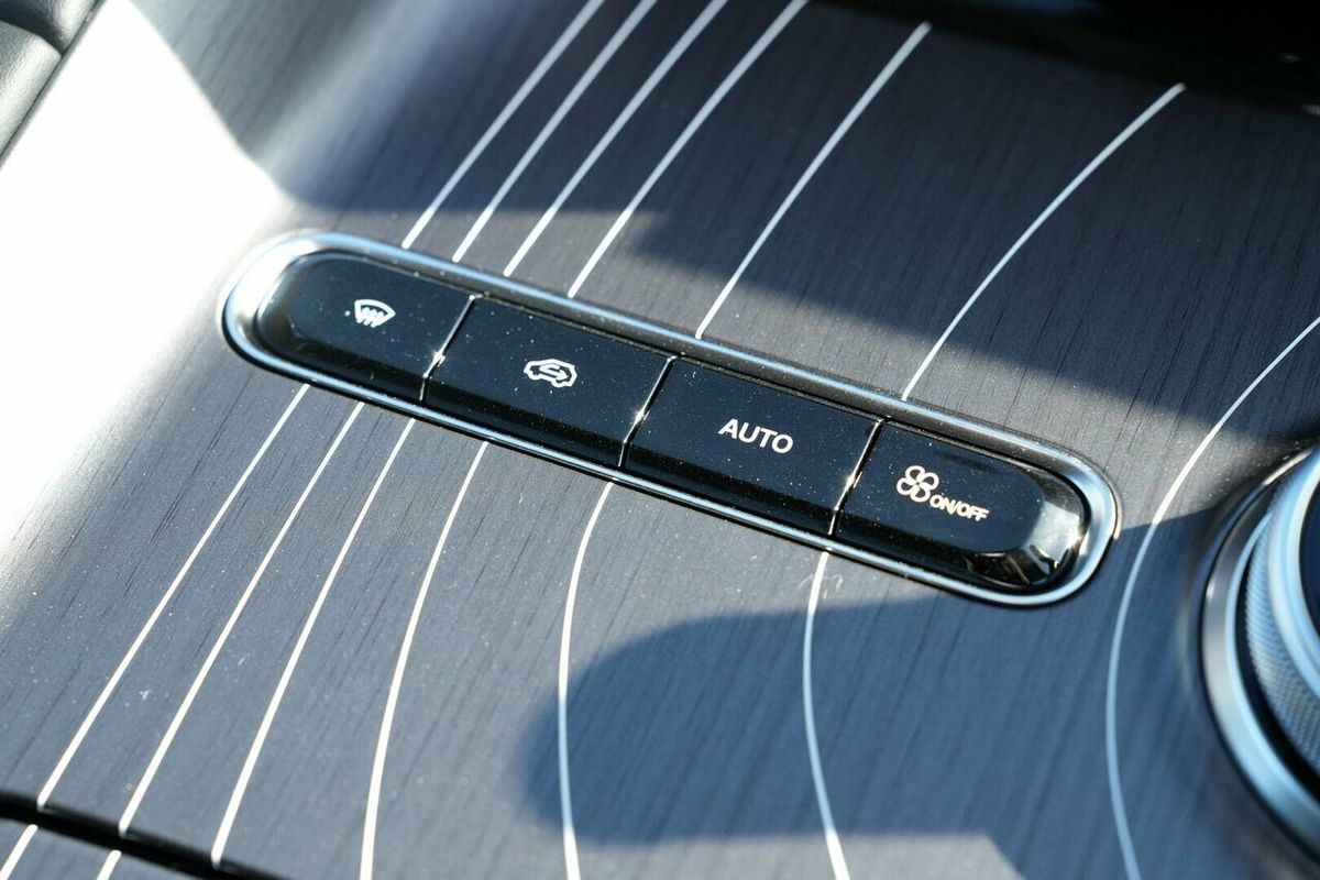 2025 Geely Starray EM-i Complete P145