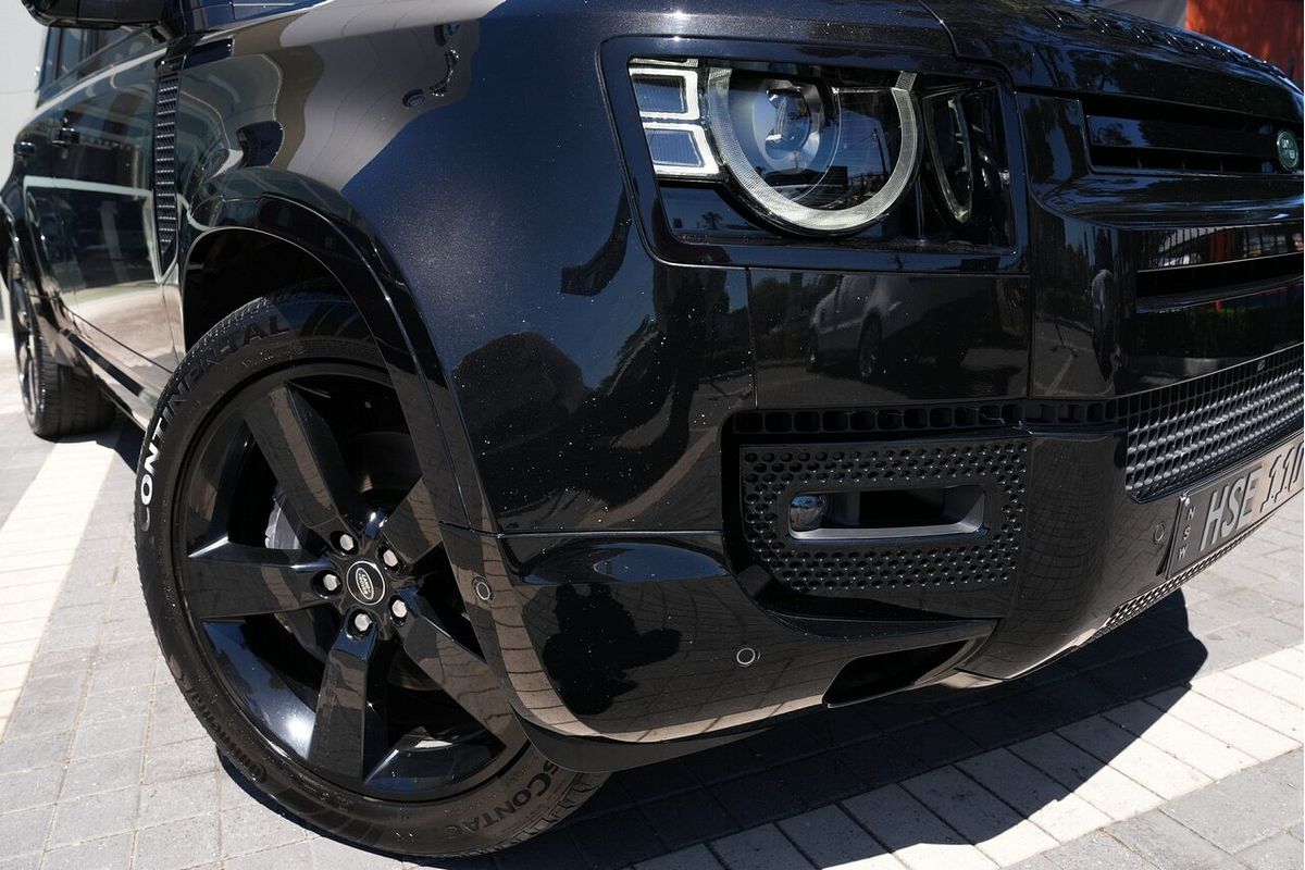 2022 Land Rover Defender 110 D300 X-Dynamic HSE L663