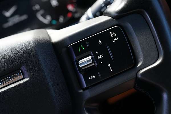 2022 Land Rover Defender 110 D300 X-Dynamic HSE L663