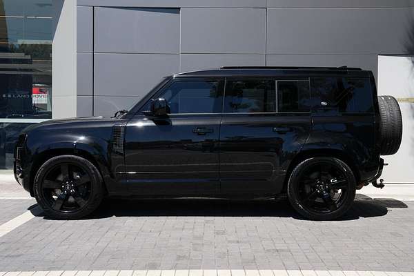 2022 Land Rover Defender 110 D300 X-Dynamic HSE L663