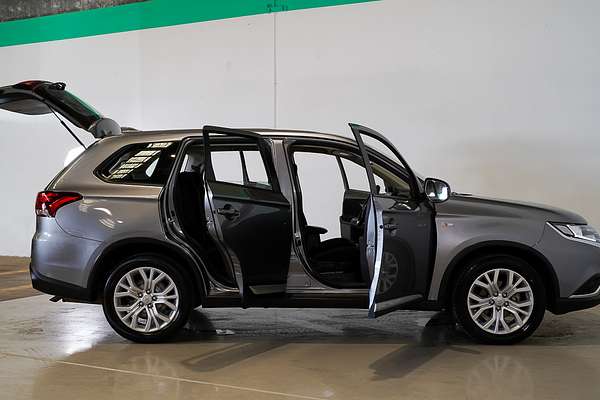2021 Mitsubishi Outlander ES ZL