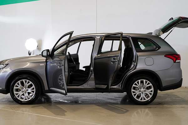 2021 Mitsubishi Outlander ES ZL