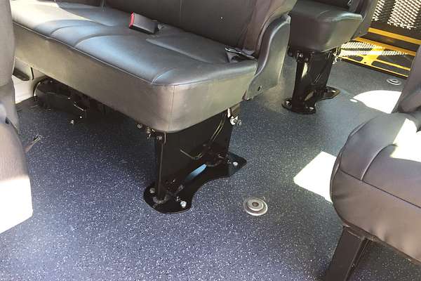 2019 Toyota Hiace COMMUTER (12 SEATS) GDH322R