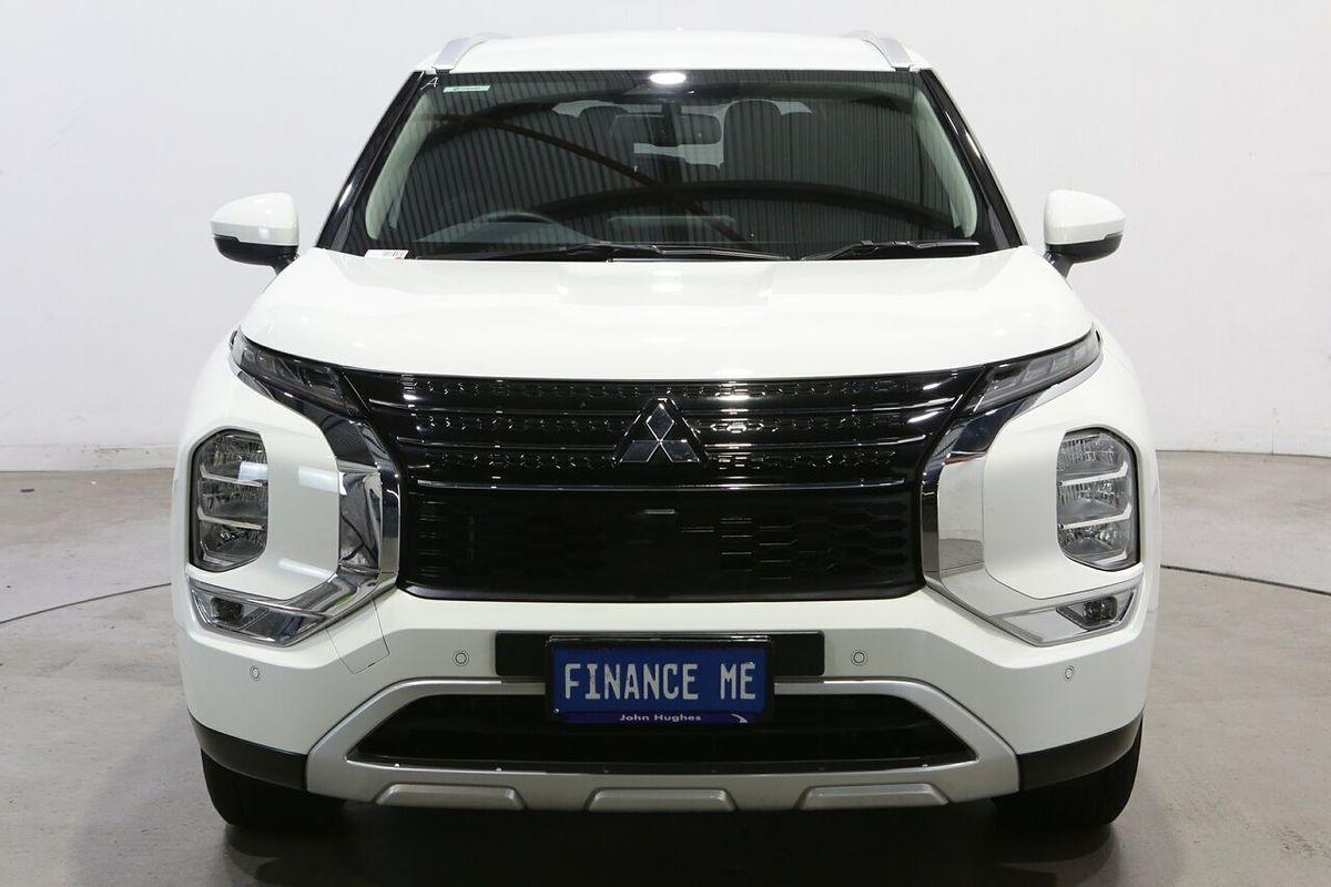 2024 Mitsubishi Outlander LS ZM