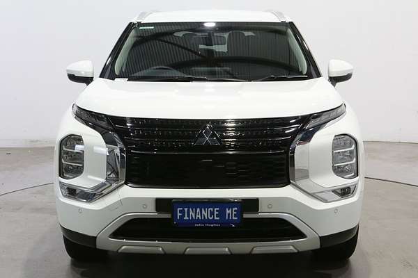 2024 Mitsubishi Outlander LS ZM