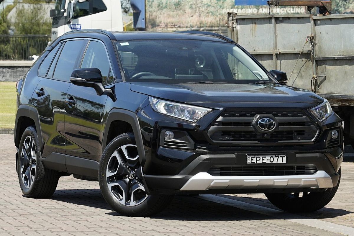 2021 Toyota RAV4 Edge AXAA54R