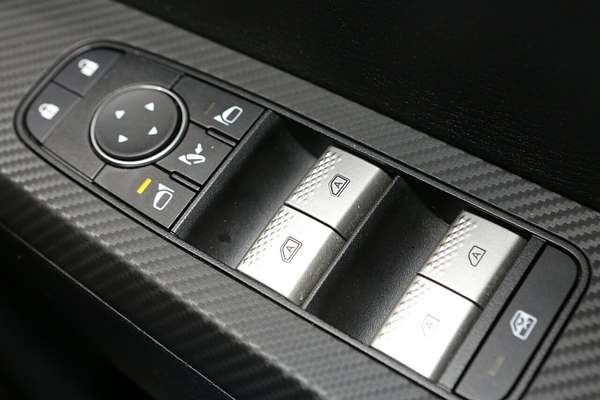 2024 Mitsubishi Outlander LS ZM