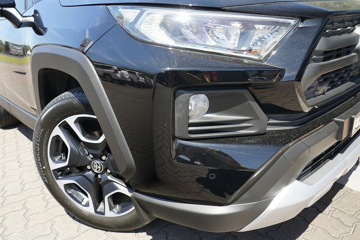 2021 Toyota RAV4 Edge AXAA54R