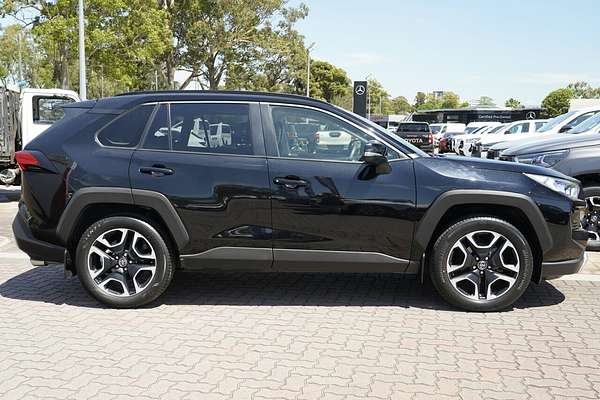 2021 Toyota RAV4 Edge AXAA54R