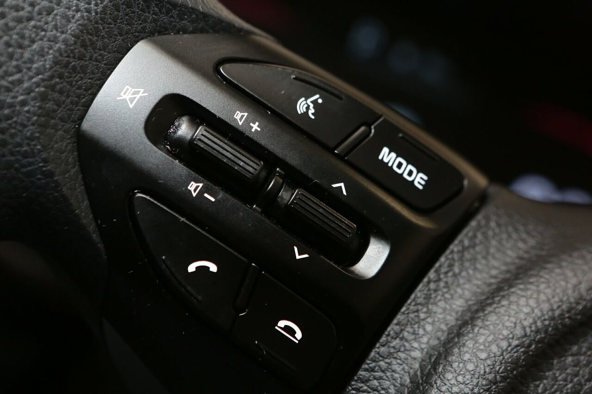 2024 Kia Stonic S YB