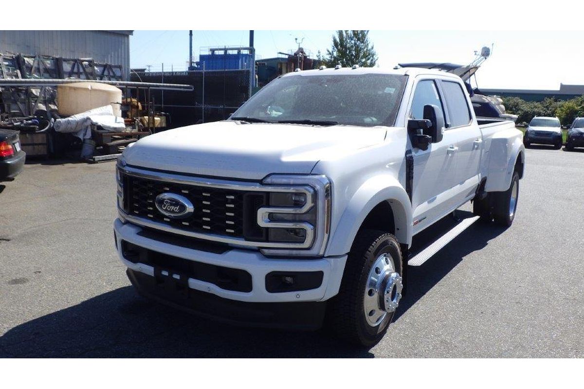 2025 Ford F450 Platinum 4X4