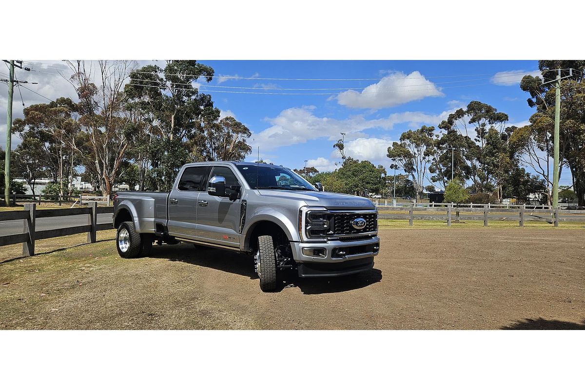 2025 Ford F450 Platinum 4X4