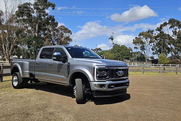 2025 Ford F450 Platinum 4X4