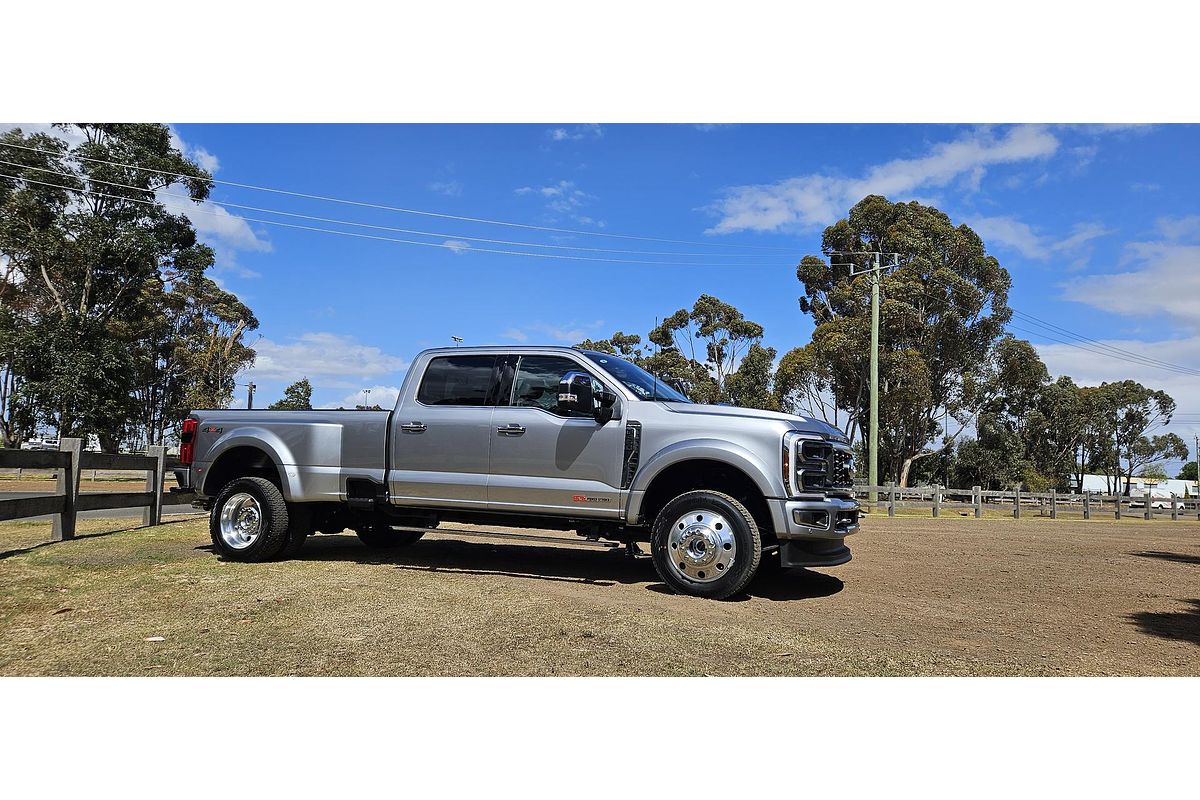 2025 Ford F450 Platinum 4X4