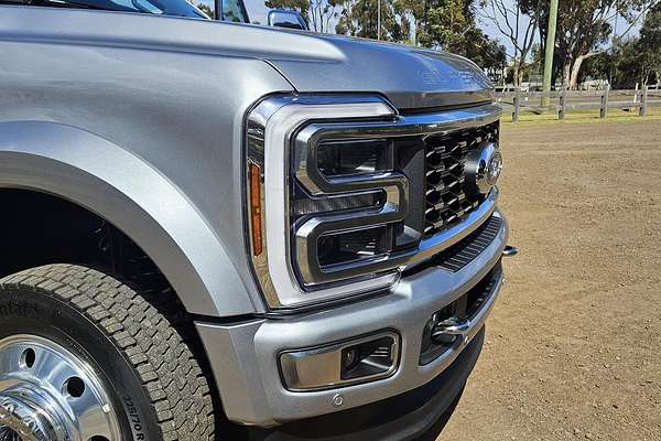 2025 Ford F450 Platinum 4X4