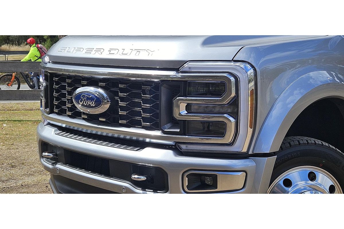 2025 Ford F450 Platinum 4X4