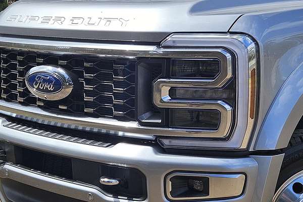 2025 Ford F450 Platinum 4X4