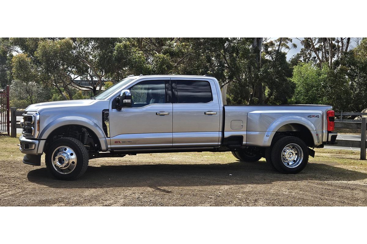 2025 Ford F450 Platinum 4X4