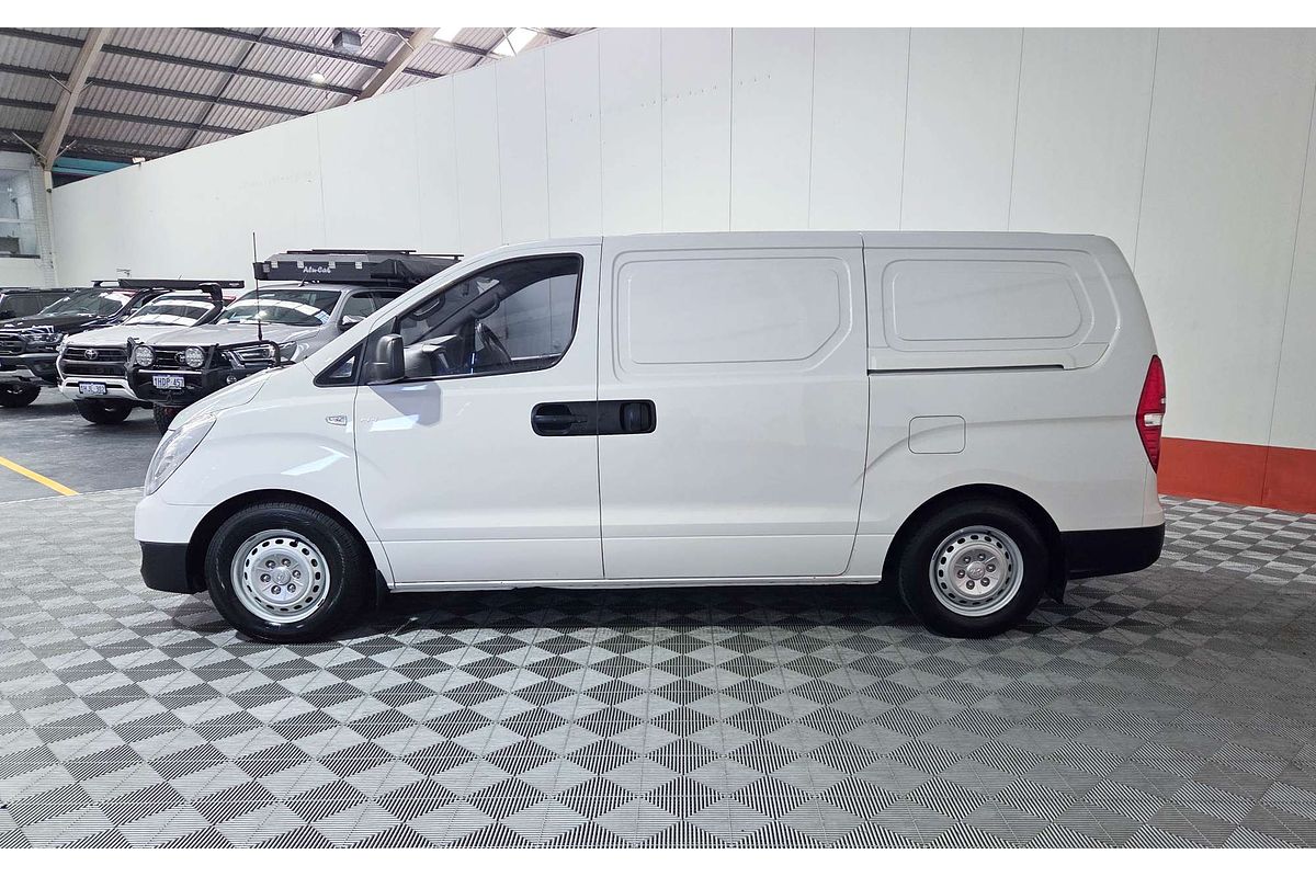 2016 Hyundai iLoad TQ3-V Series II