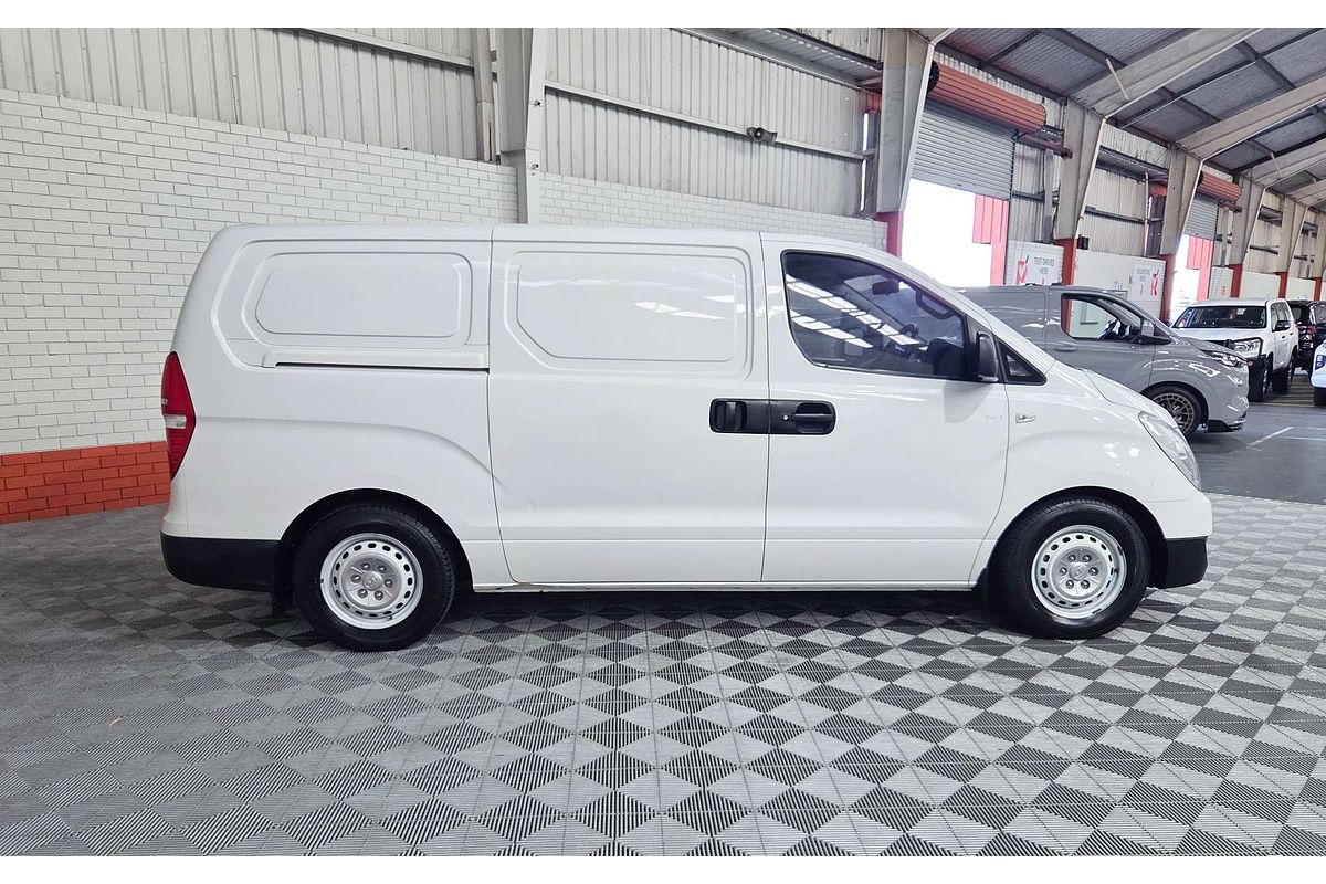 2016 Hyundai iLoad TQ3-V Series II