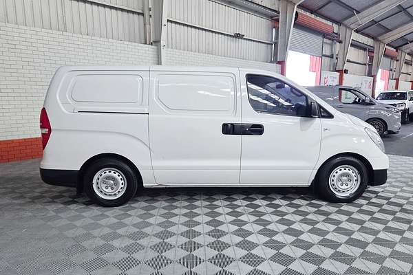 2016 Hyundai iLoad TQ3-V Series II