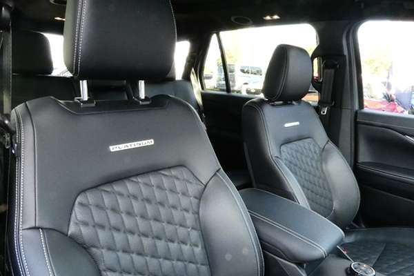 2025 Ford Everest Platinum 3.0L