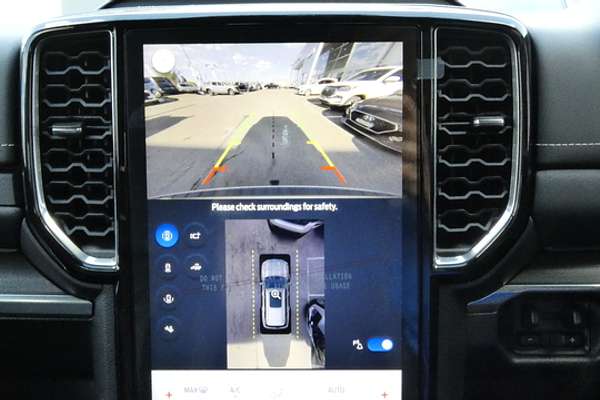 2025 Ford Everest Platinum 3.0L