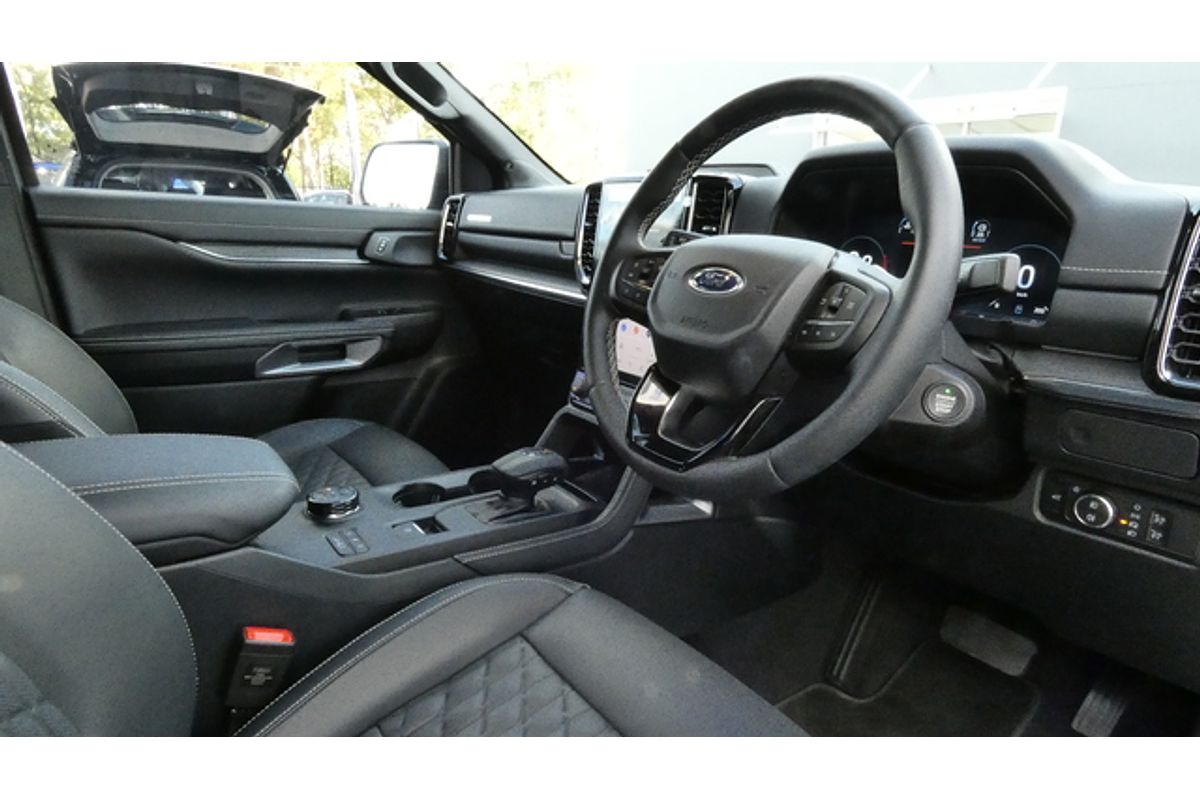 2025 Ford Everest Platinum 3.0L