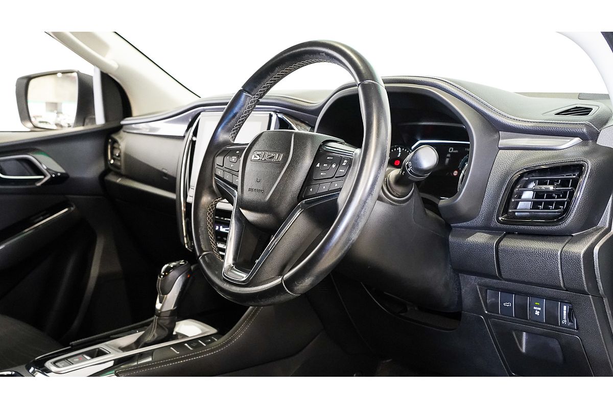 2021 Isuzu MU-X LS-U