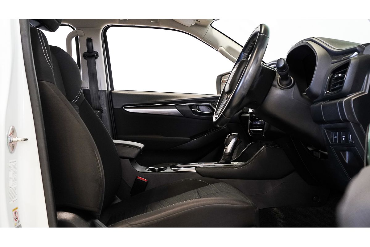 2021 Isuzu MU-X LS-U