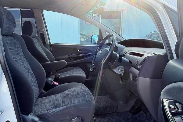 2004 Toyota Estima Aeras ACR30