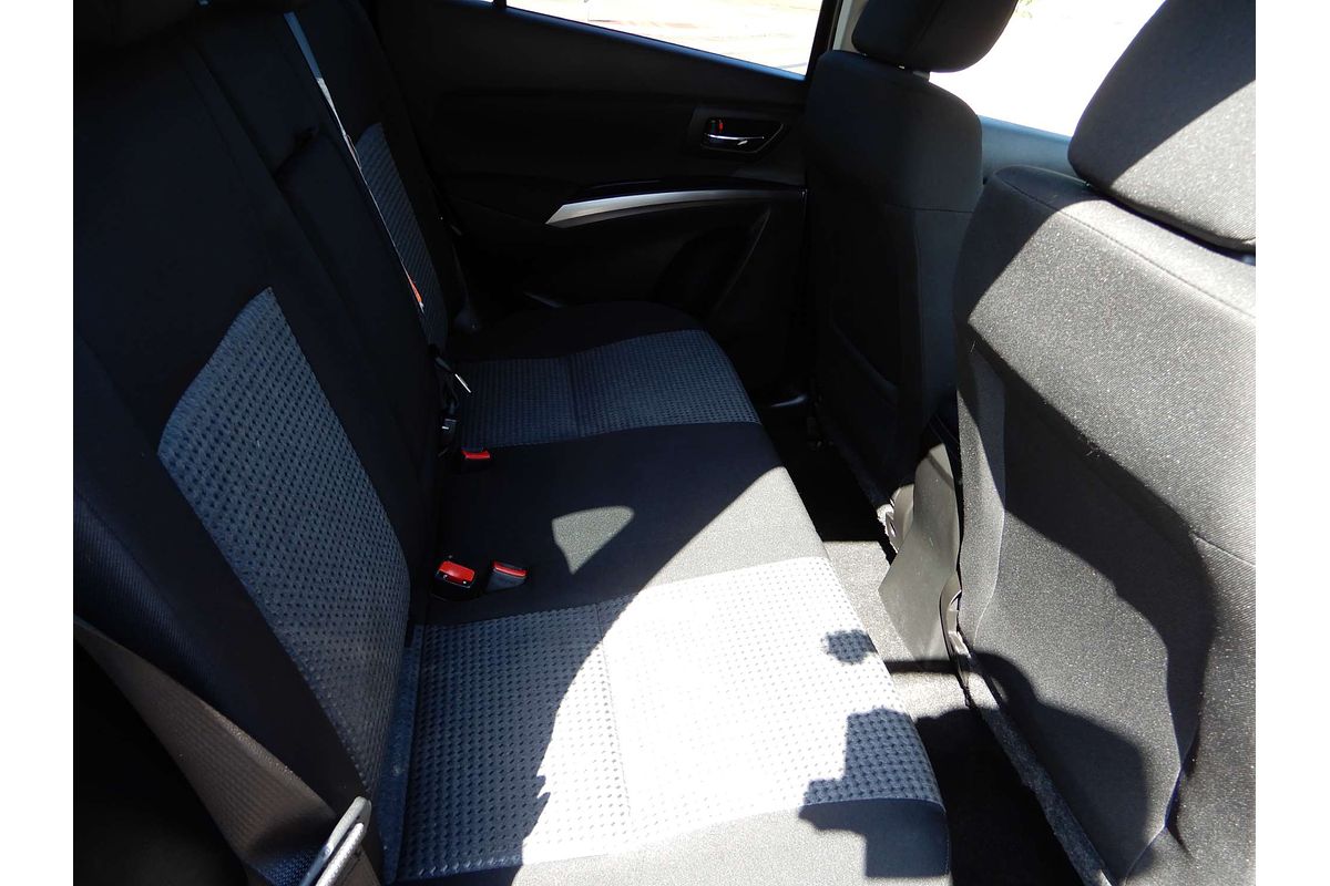 2023 Suzuki S-Cross JYB