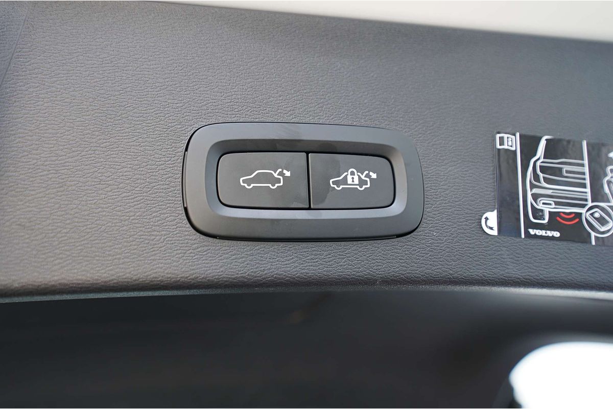 2022 Volvo XC40 XC40 T4 INSCRIPTION (AWD) 536AK830
