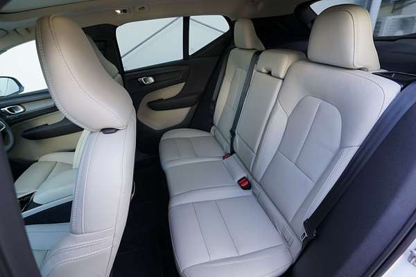 2022 Volvo XC40 XC40 T4 INSCRIPTION (AWD) 536AK830