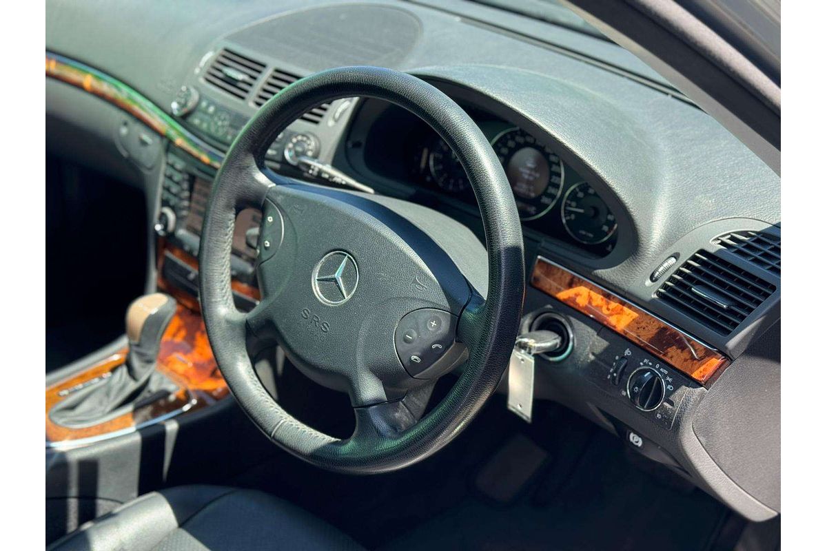 2005 Mercedes-Benz E-Class E350 Elegance W211