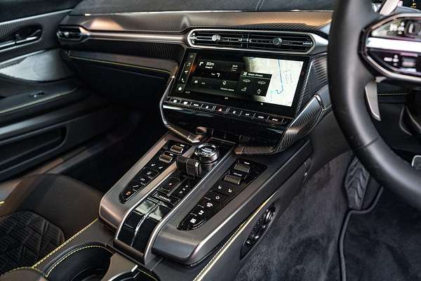 2025 Aston Martin Vanquish