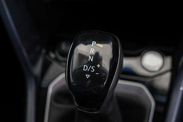 2025 Volkswagen T-Roc 110TSI Style D11