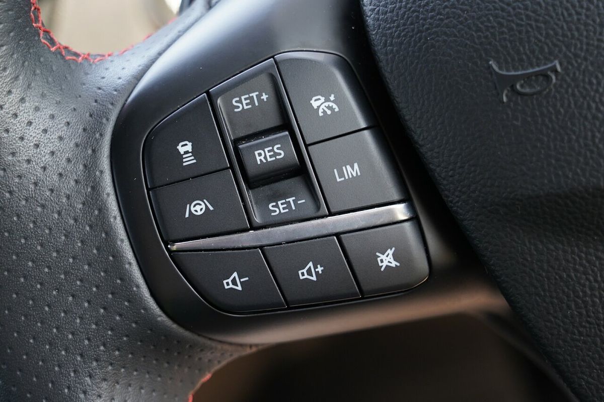 2021 Ford Focus ST-Line SA