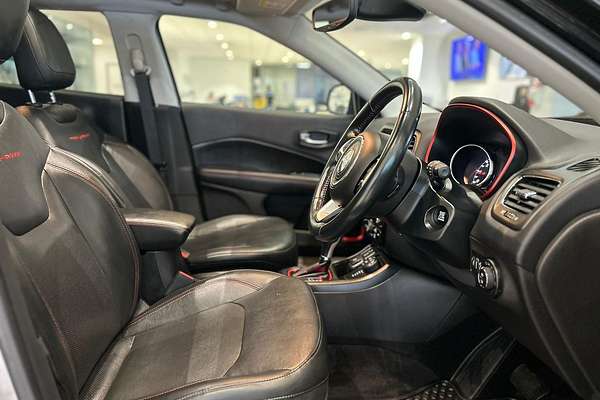 2019 Jeep Compass Trailhawk M6