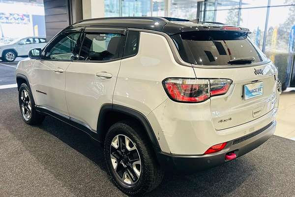 2019 Jeep Compass Trailhawk M6