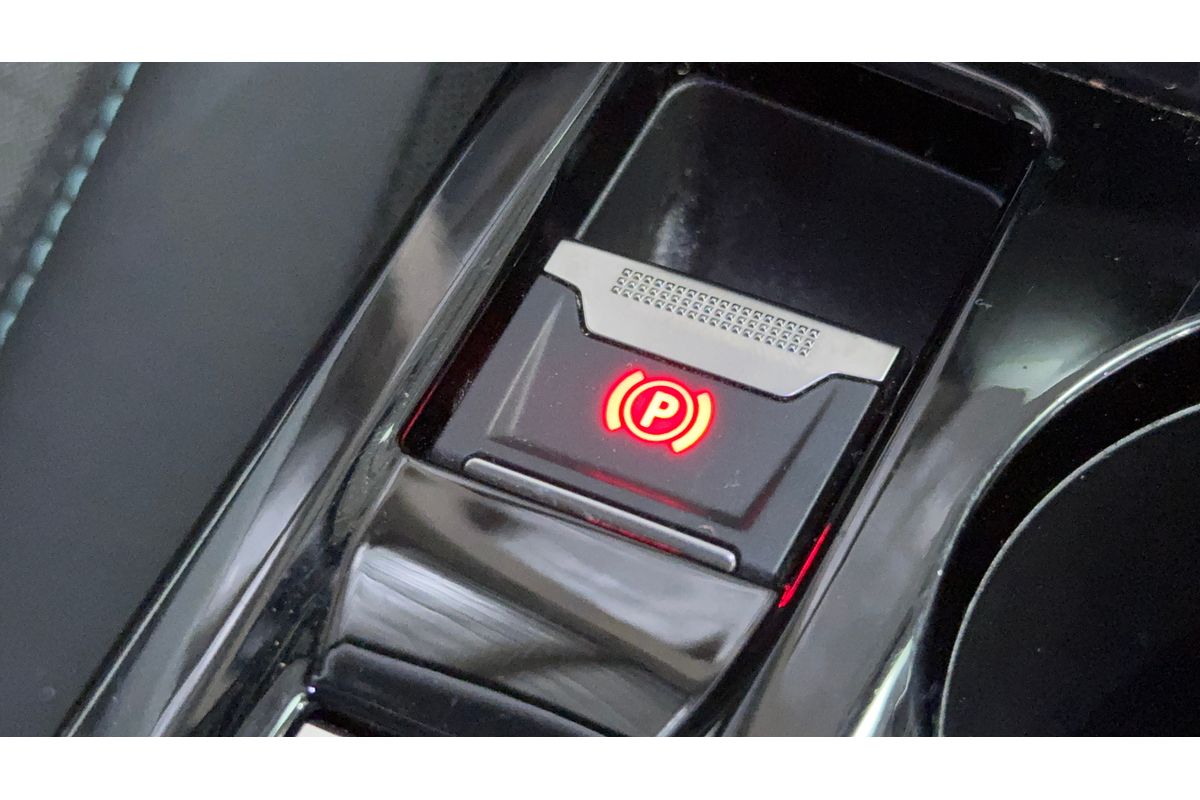 2021 Peugeot 2008 Allure P24