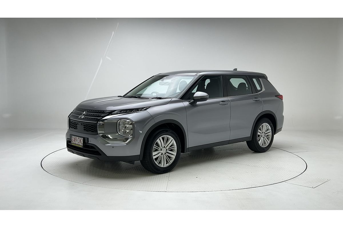 2021 Mitsubishi Outlander ES ZM